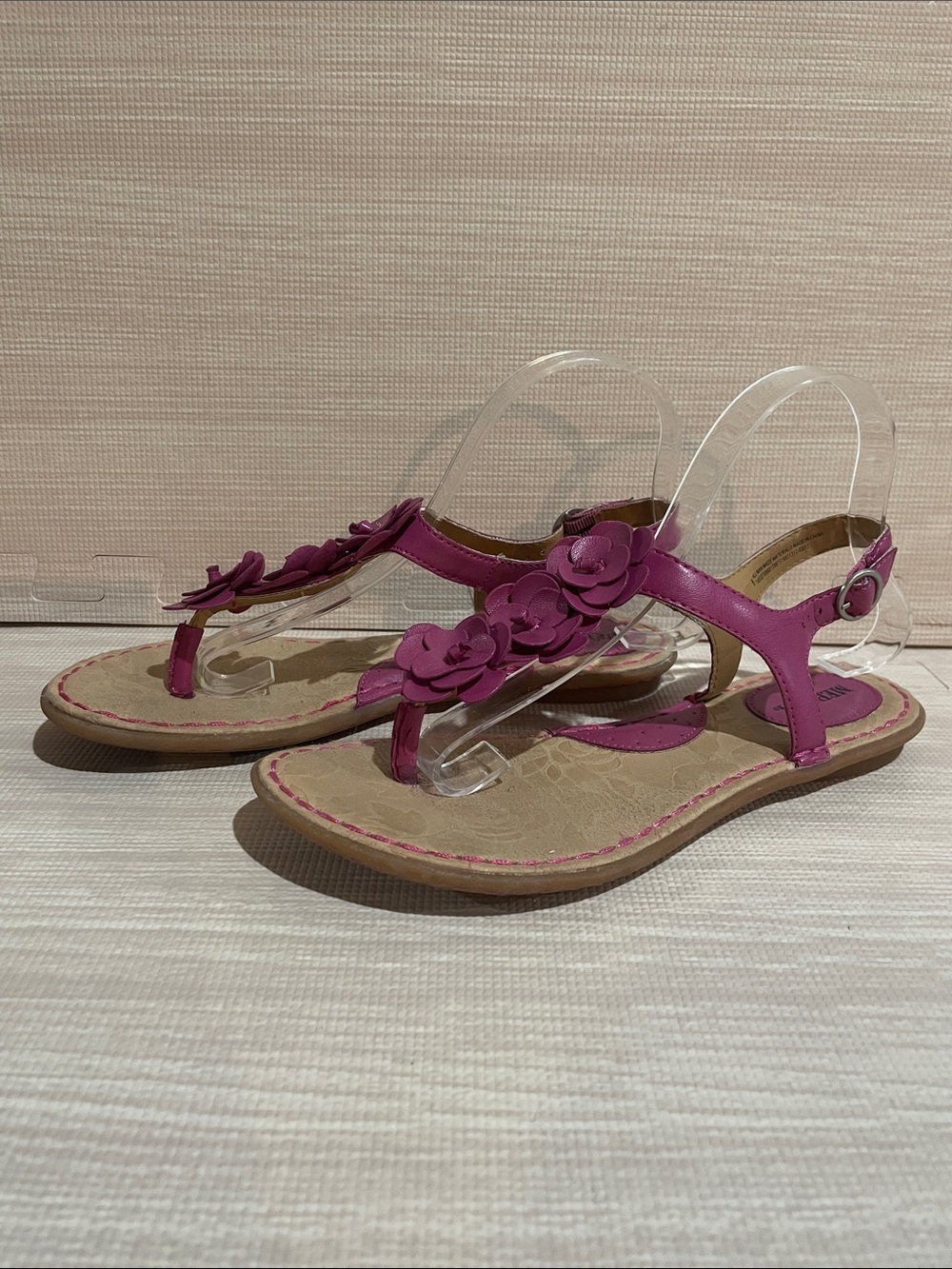 Merona Vegan Leather Fuschia Pink Floral T-Strap Sandals